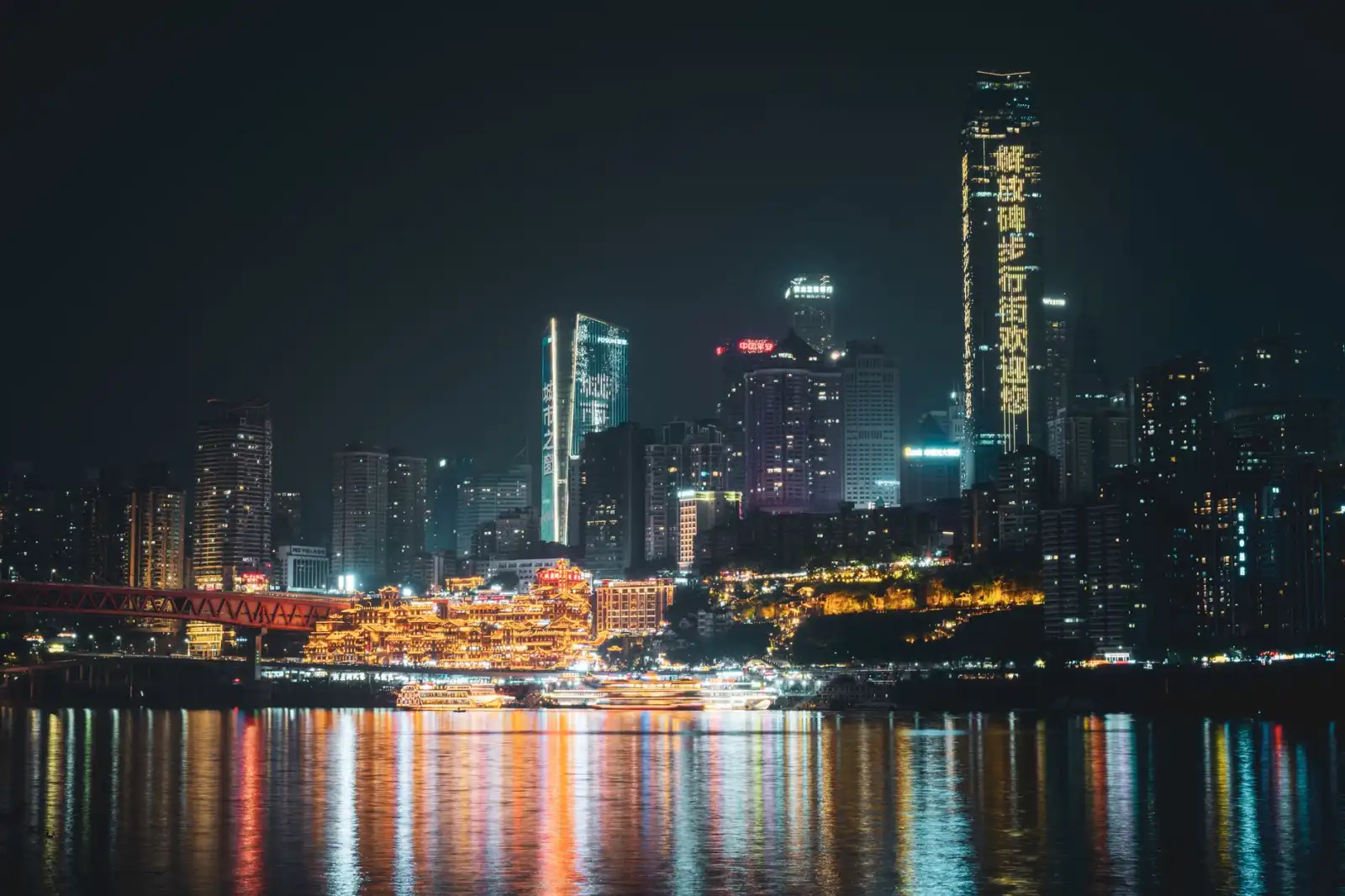 建筑材料与装饰材料采购对比：如何为工程项目匹配高性价比的五金交电产品