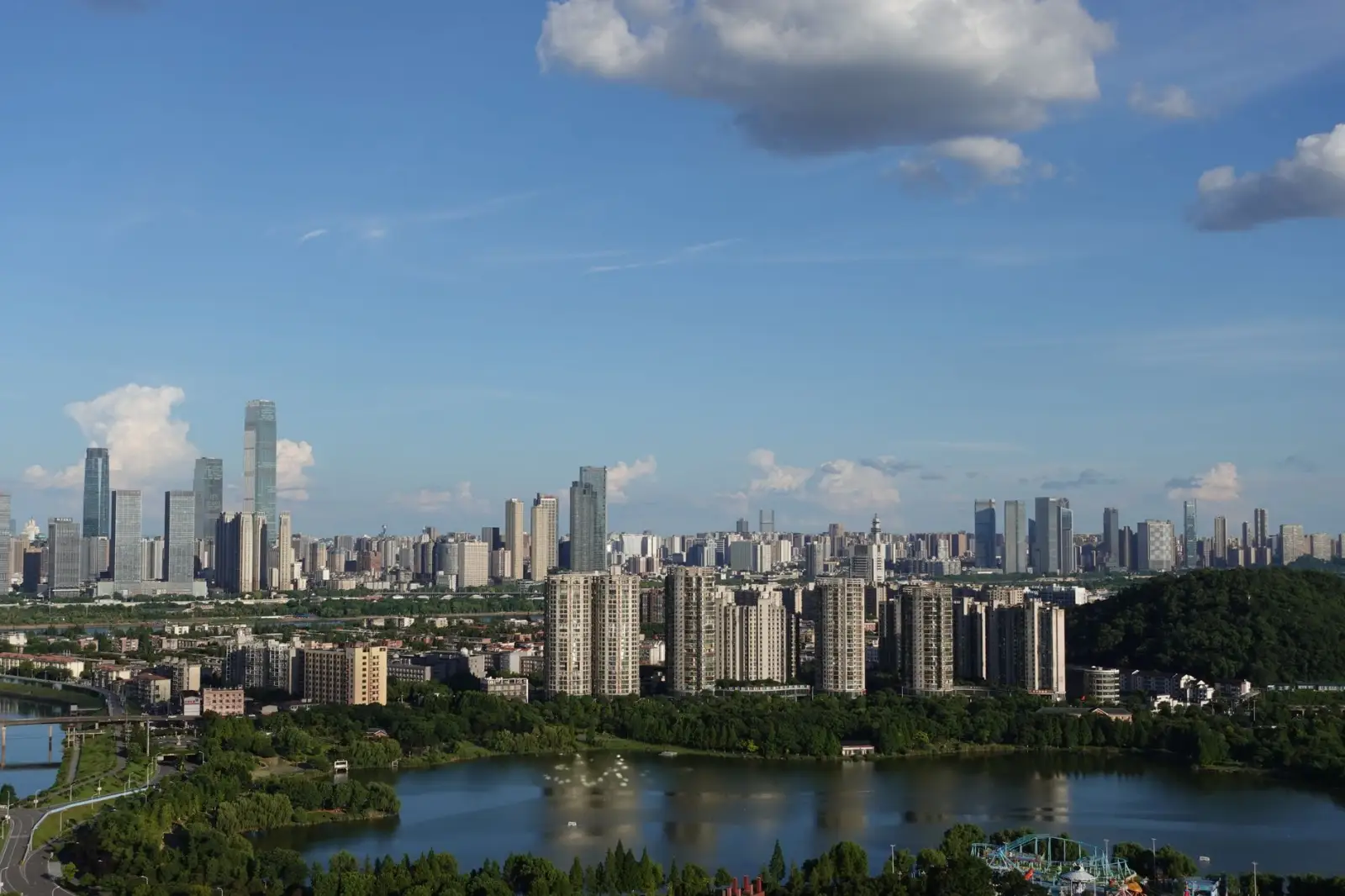 2024年河南装饰材料市场价格走势及五金交电采购建议